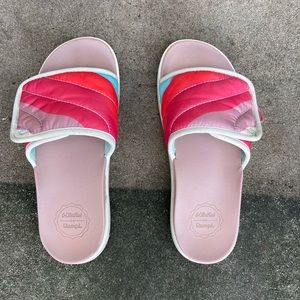 OluKai Sandals Womens 7 - limited edition! X Rumpl